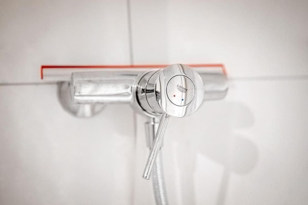 City-Appartement, Holtenauer Strasse Mit 24H Check-In Kiel Eksteriør billede