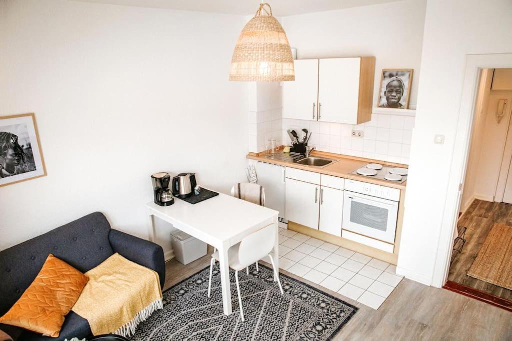 City-Appartement, Holtenauer Strasse Mit 24H Check-In Kiel Eksteriør billede