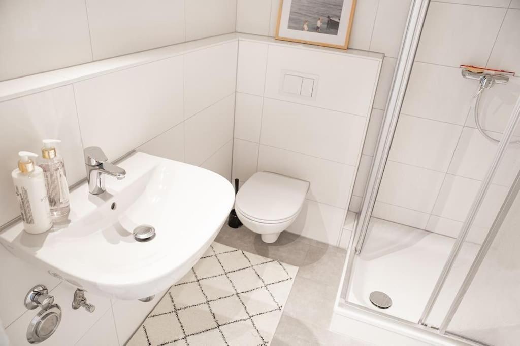 City-Appartement, Holtenauer Strasse Mit 24H Check-In Kiel Eksteriør billede